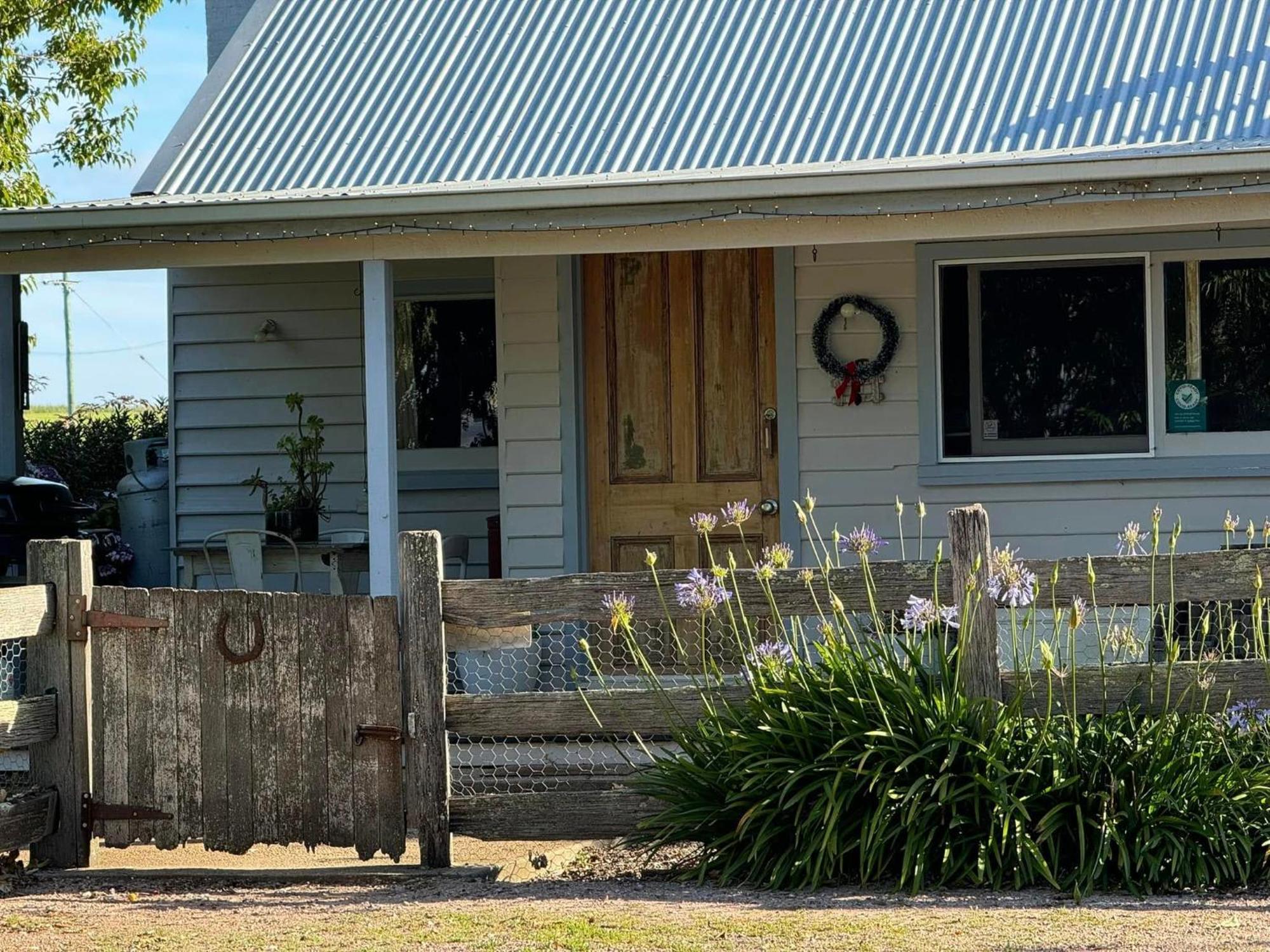 Robin Hoods Well Farm Stay Sassafras Exterior foto